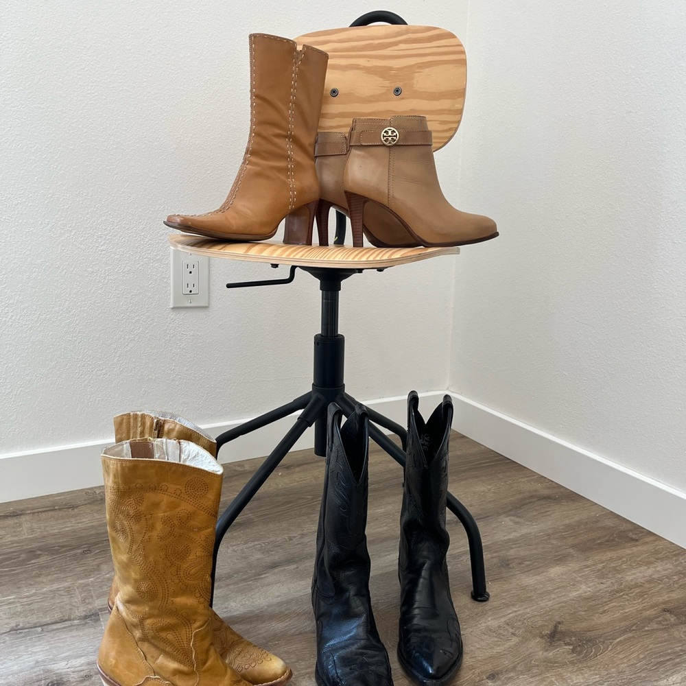 Vintage Square Toe Leather Boots - Picture 4 of 4
